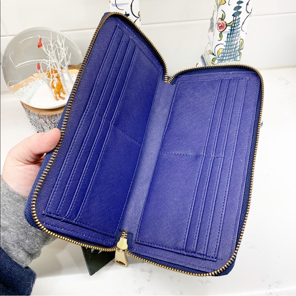 Zac Posen “Shirley Bow” Leather Clutch - Picture 2 of 8